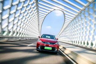 街拍国产新能源轿车视频,国产新能源轿车街拍集锦