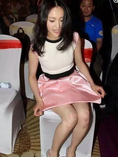 国产街拍走光视频合集,揭秘国产街拍中的意外走光瞬间