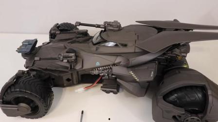 国产拼装蝙蝠侠战车视频,创意无限，科技感十足